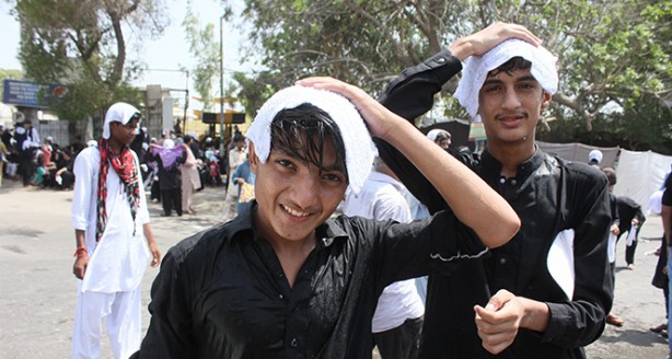 Foto - 2015'te 2 bin kişi ölmüştü! 9 yıl sonra termometreler yine 50 dereceyi gösterdi