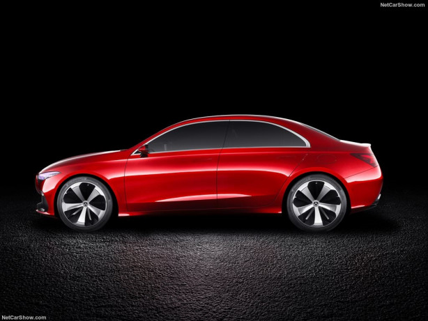 Foto - 2017 Mercedes -Benz A Sedan Concept