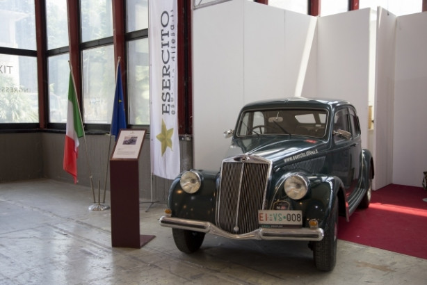 Foto - 2017 Napoli Motor Show