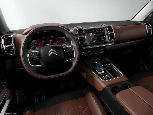 Foto - 2018 Citroen C5 Aircross tasarımıyla göz dolduruyor