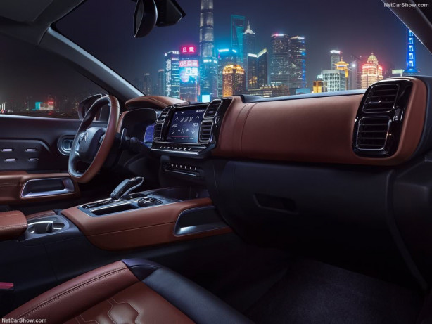 Foto - 2018 Citroen C5 Aircross tasarımıyla göz dolduruyor