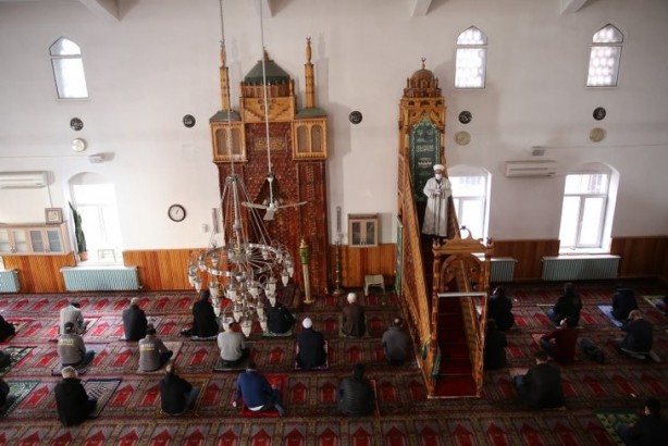 Foto - 2021'in ilk cuma namazında vatandaşlar camilere akın etti