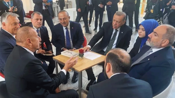Foto - 2022 yılında Erdoğan neler yaptı baş döndüren diplomasi trafiği
