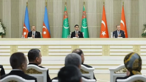 Foto - 2022 yılında Erdoğan neler yaptı baş döndüren diplomasi trafiği