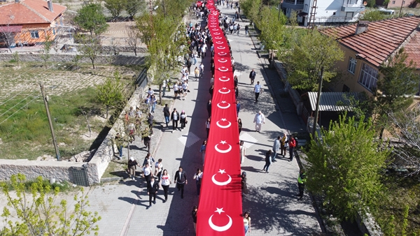 Foto - 2023 genç 3 bin metrekarelik Türk bayrağı açtı