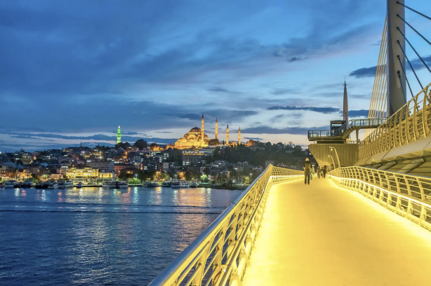 Foto - 2023’te dünyanın en çok ziyaret edilen şehrini açıklıyoruz! Akın akın oraya geldiler! Duyunca çok şaşıracaksınız! Tam 20 milyon 200 bin ziyaretçiyle ilk sırada yer aldı!