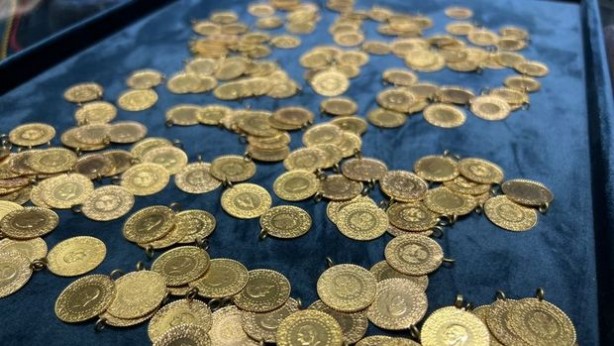 Foto - '2023'te gram altın 3 bin lira olacak' demişti! O tahmin iptal... Tuna Kaya yeni tahminini az önce duyurdu