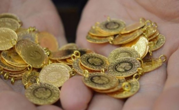 Foto - 2024 yılının ilk yarısında ne kadar çeyrek altın üretildi? Talebe yetişmek için mesai yaptılar