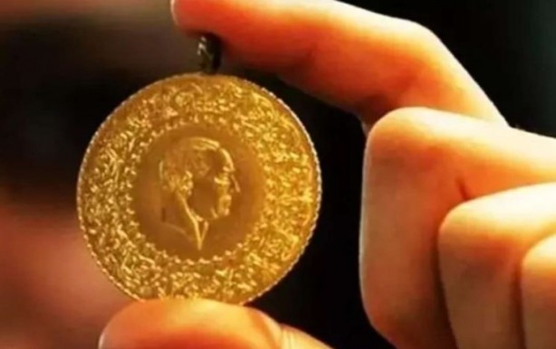 Foto - 2024 yılının ilk yarısında ne kadar çeyrek altın üretildi? Talebe yetişmek için mesai yaptılar