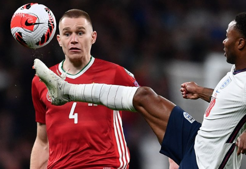 Foto - 2024'ün ilk bombası patlıyor: Galatasaray bu yıldıza gelene kadar tek tek saydı! Kuvvetli geliyor