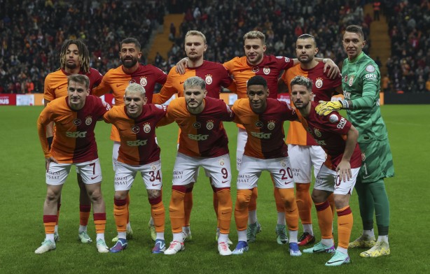 Foto - 2024'ün ilk bombası patlıyor: Galatasaray bu yıldıza gelene kadar tek tek saydı! Kuvvetli geliyor
