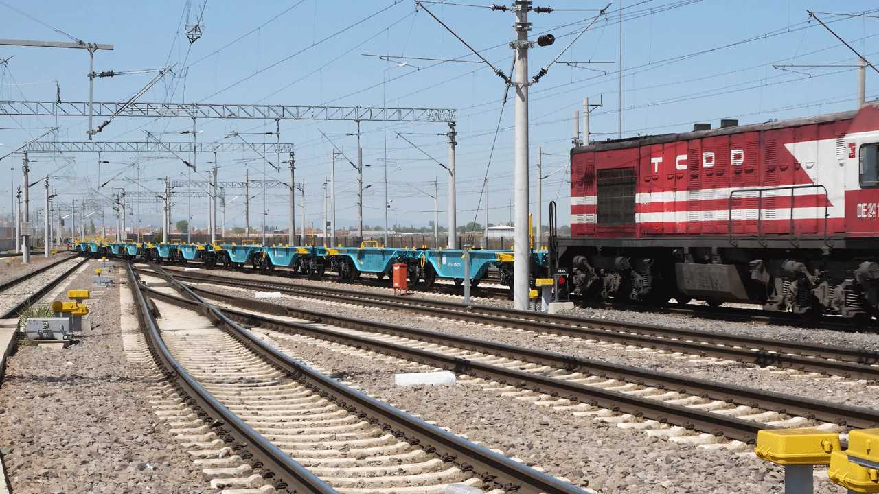 2025 yılında 127 milli yük vagonunu raylara indirdik