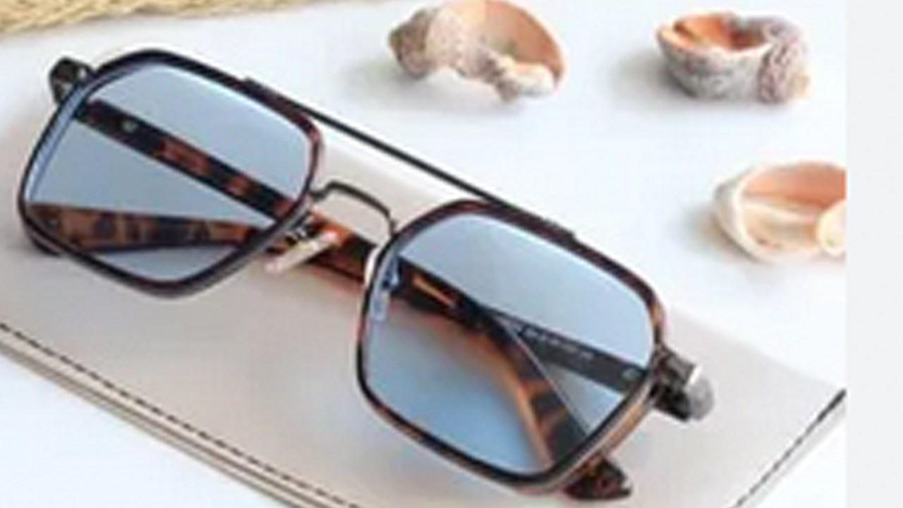 Foto - 2025’in modası kemik ve renkli gözlükler! Tasarımıyla rekor kırmaya hazırlanıyor! 2025 takvimi