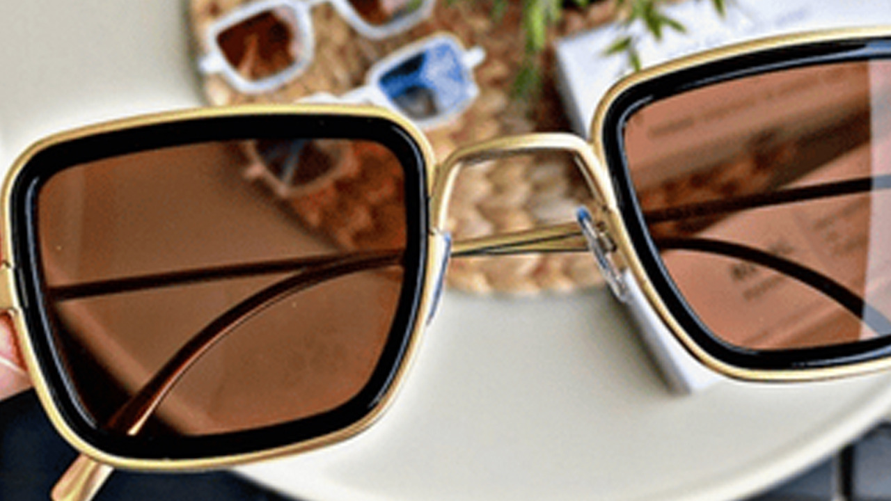 Foto - 2025’in modası kemik ve renkli gözlükler! Tasarımıyla rekor kırmaya hazırlanıyor! 2025 takvimi