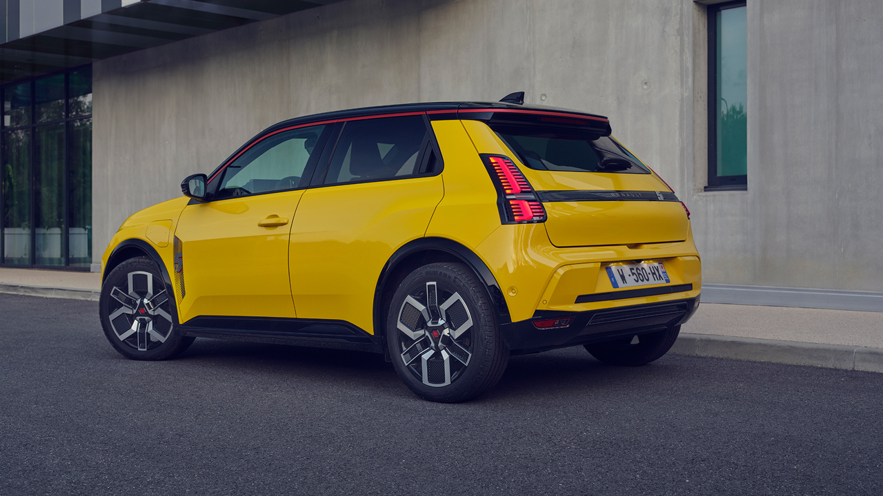 Foto - 2025’in otomobili Türkiye’yi keşfe çıktı! Renault 5 E-Tech şehre enerji katacak: Her an karşınıza çıkabilir!