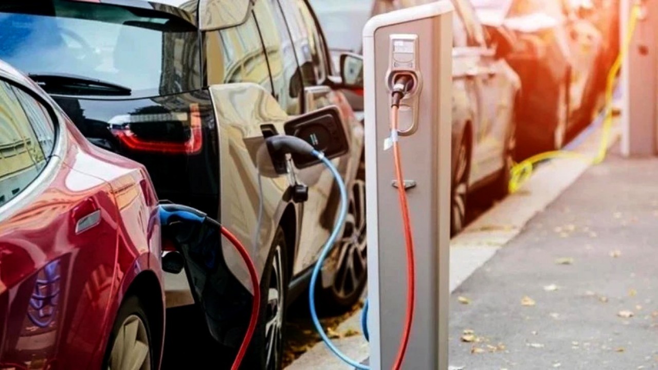2025’in şampiyonları: En çok satılan elektrikli otomobiller açıklandı