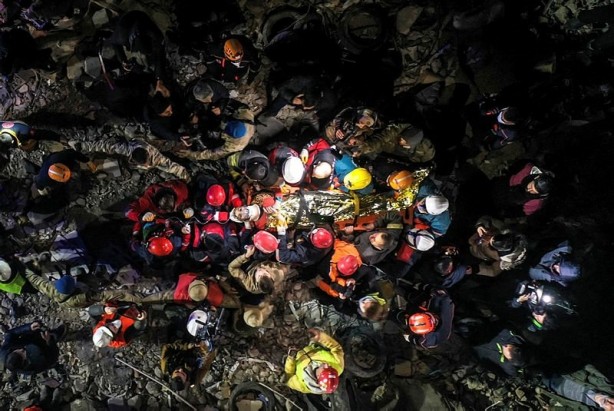 Foto - 209. saatte gelen mutluluk! Parmağını kaldırıp kelime-i şehadet getirdi