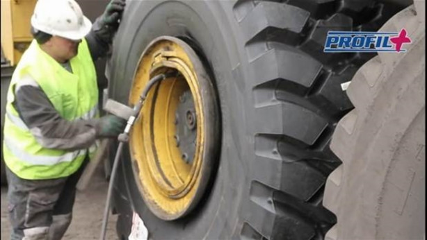 Foto - 21 bin liralık dev lastik böyle değişti!