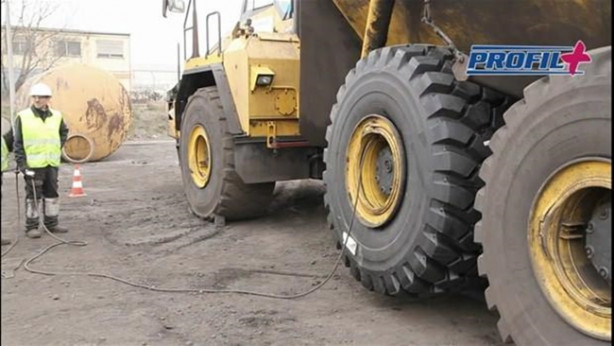 Foto - 21 bin liralık dev lastik böyle değişti!