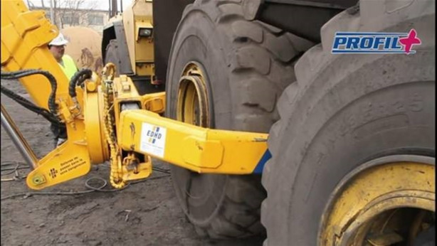 Foto - 21 bin liralık dev lastik böyle değişti!