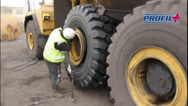 Foto - 21 bin liralık dev lastik böyle değişti!