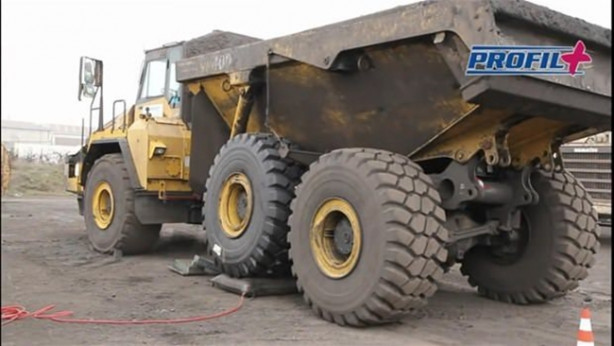 Foto - 21 bin liralık dev lastik böyle değişti!