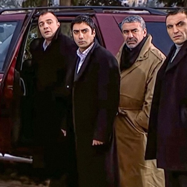 Foto - 21 yıl sonra gelen itiraf: O oy uncu Polat Alemdar rolünü reddetmiş! Bakın kim