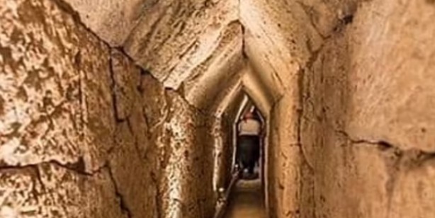Foto - 21. yüzyılın en önemli keşfi! Kleopatra'nın mezarı (mumyası) bulundu mu? Kleopatra mezarından ve soyundan gelenlerden olabilir!
