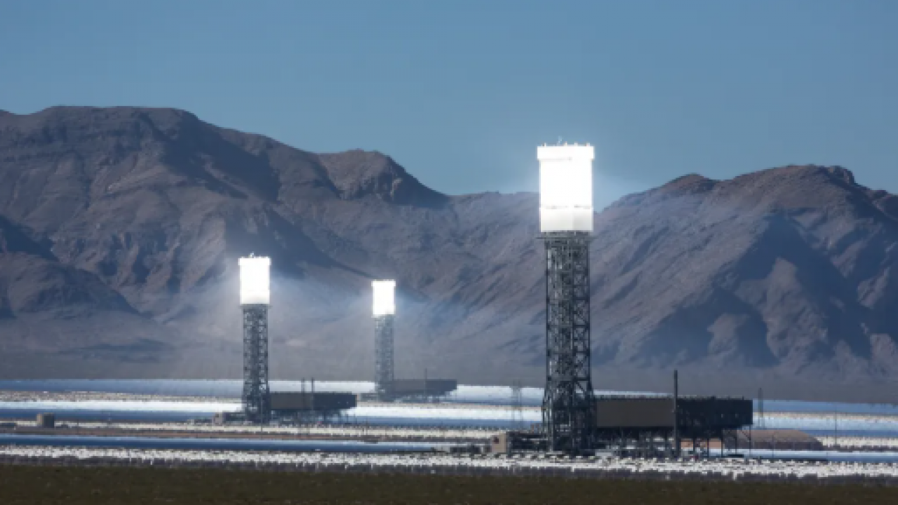 Foto - 2,2 milyar dolarlık güneş enerjisi projesi çöp oldu: Dev santral sessiz sedasız kapanıyor