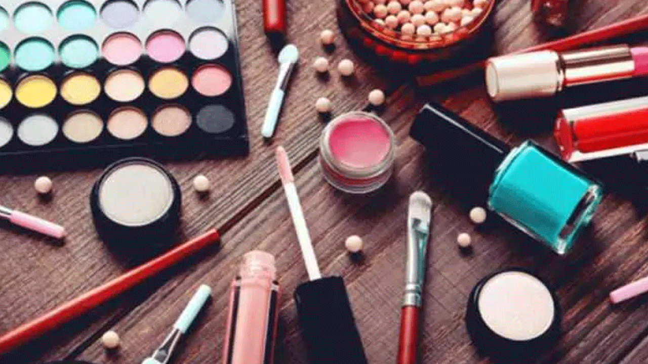 Foto - 22 yıl makyajını temizlemedi! Çinli kadının son hali şok etti!