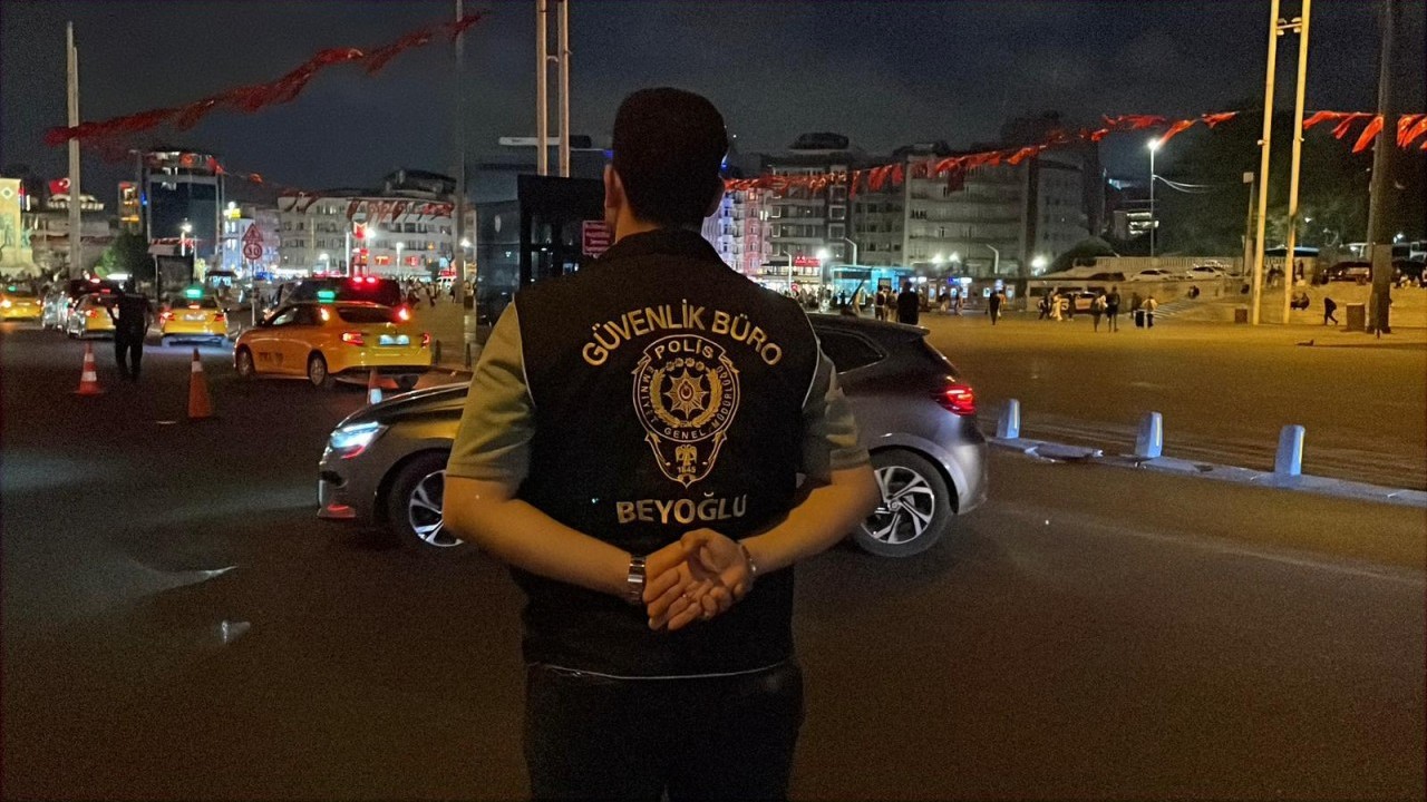 Foto - 23 tabanca, 3 tüfek ve 1147 gözaltı 