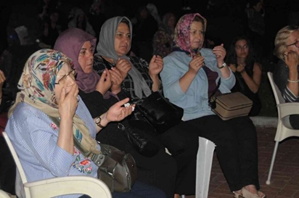 Foto - 23 yıldır dinmeyen acı! 17 Ağustos depreminde hayatını kaybedenler Yalova’da anıldı