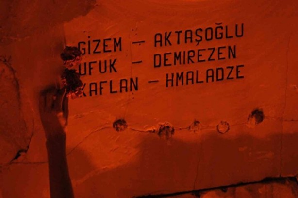 Foto - 23 yıldır dinmeyen acı! 17 Ağustos depreminde hayatını kaybedenler Yalova’da anıldı