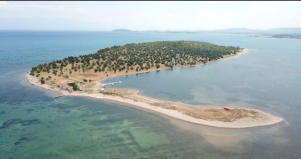 Foto - 23 yıldır kimse almıyor! Muhteşem adanın yeni fiyatı belli oldu