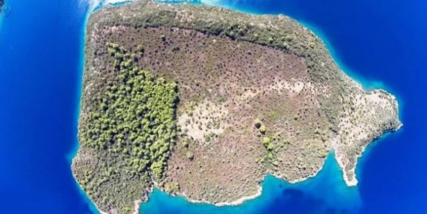 23 yıldır kimse almıyor! Muhteşem adanın yeni fiyatı belli oldu