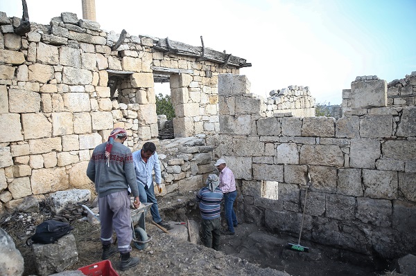 Foto - 2400 yıllık kule restore edildi