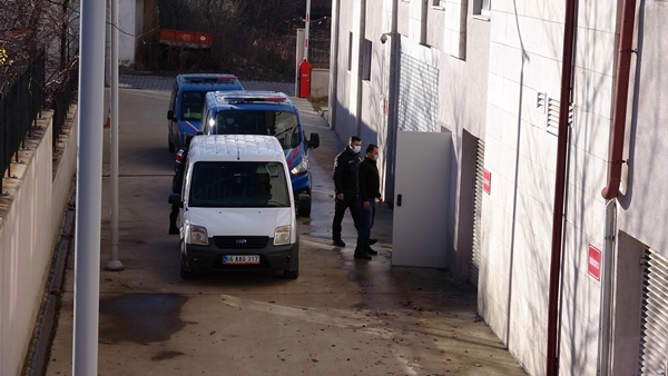 Foto - 25 günlük bebeğini sobada yakarak katleden cani anne hakkında karar verildi