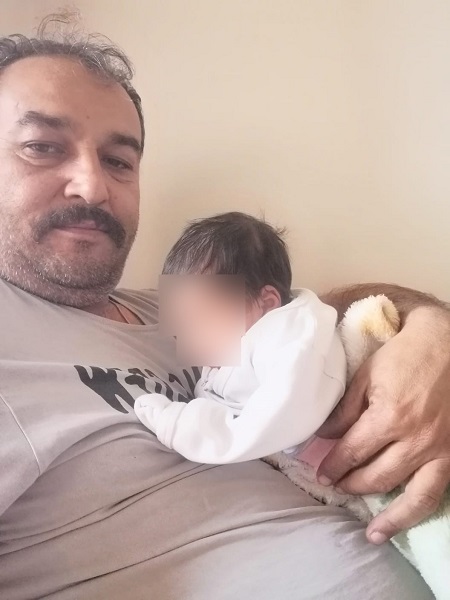 Foto - 25 günlük bebek, ailesini kurtardı