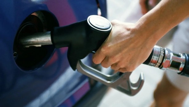 Foto - 25 Haziran Salı gününe dikkat! Benzine ve motorine dev zam