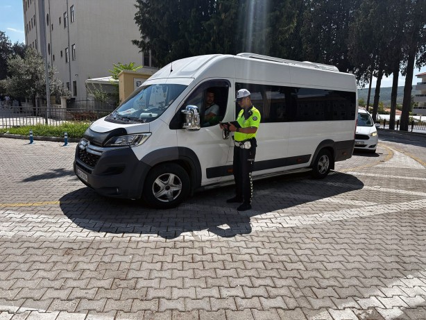 Foto - 250 araç denetlendi, 41 araç trafikten men edildi