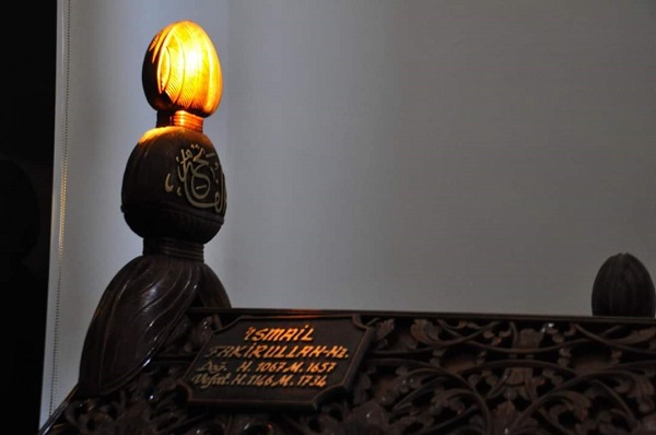 259 yıllık gelenek! Dev ekranlar kuruldu