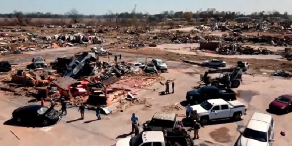 Foto - 26 kişi hayatını kaybetti! O ülkede hortum önüne geçen her şeyi yok etti