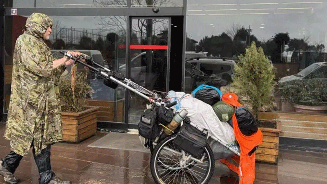 Foto - 26 yıldır yürüyordu: Okyanusu geçip Türkiye'ye ulaştı!