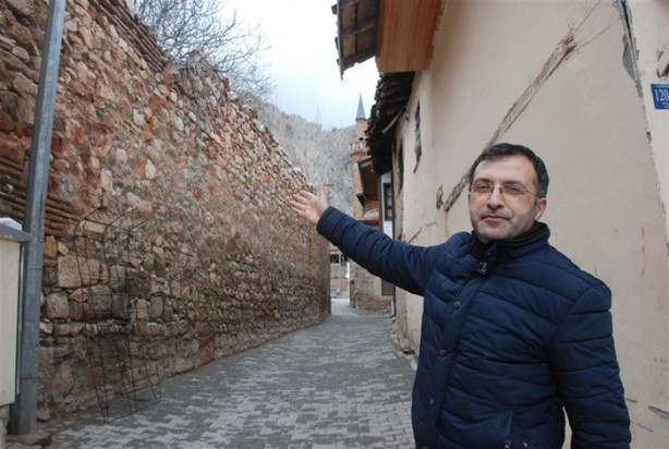 Foto - 265 senelik hanı satılığa çıkardı