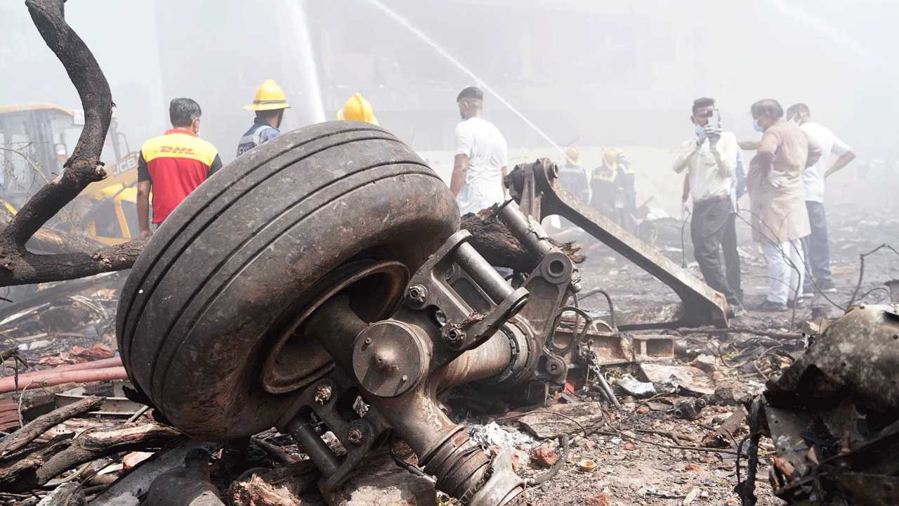 Hindistan uçağı bu yüzden düşmüş! Ön rapor açıklandı!
