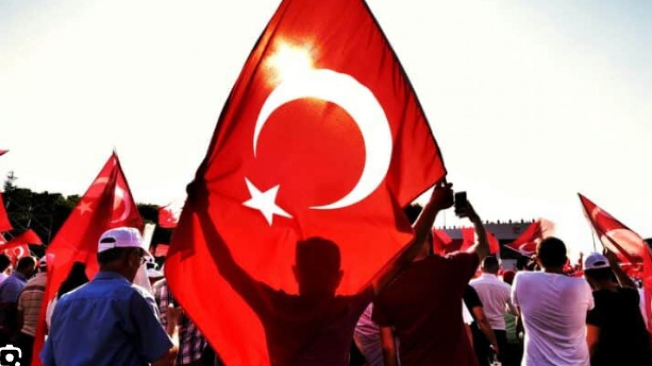 29 Ekim resmi tatil mi, kaç gün? 28-29 Ekim'de okullar, bankalar ve özel sektör açık mı?