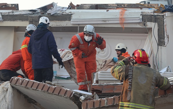 Foto - 29 saat saat sonra 6 aylık bebekten güzel haber! Anne ve bebeğin kurtuluş hikayesi