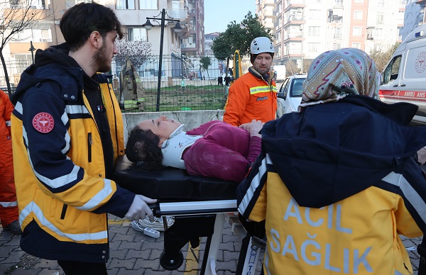 Foto - 29 saat saat sonra 6 aylık bebekten güzel haber! Anne ve bebeğin kurtuluş hikayesi