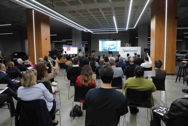 Foto - 2plan Terminal’den bir ilk! 21 milyonluk araç satışı gerçekleştirildi 