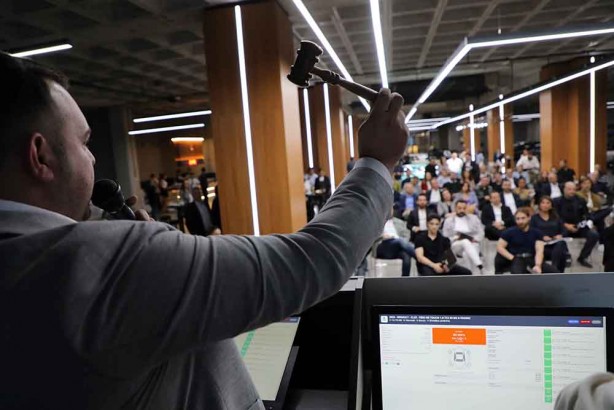 2plan Terminal’den bir ilk! 21 milyonluk araç satışı gerçekleştirildi 